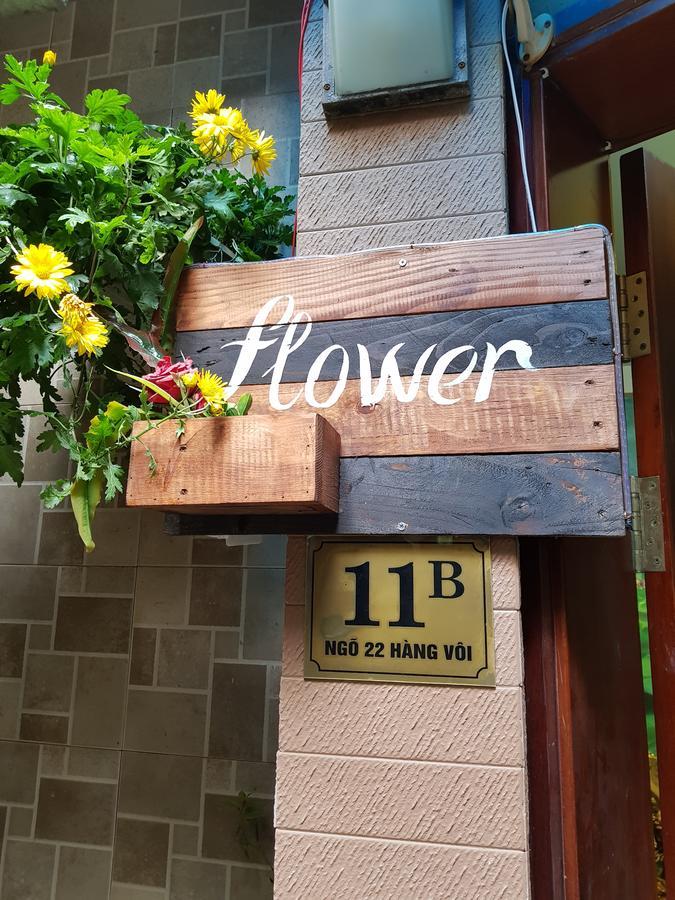 Flower Hostel Hanoi Buitenkant foto